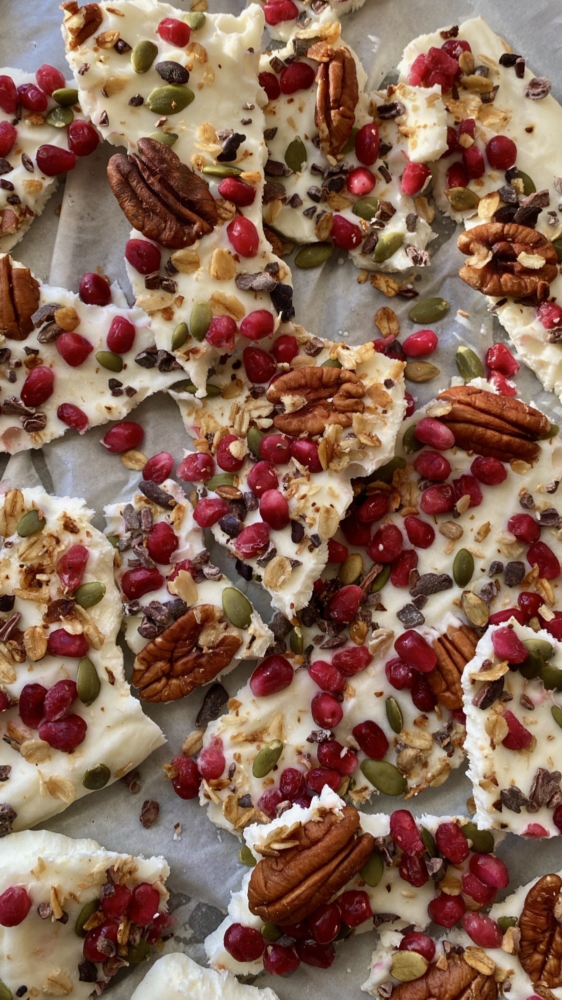 Collagen Frozen Yogurt Bark